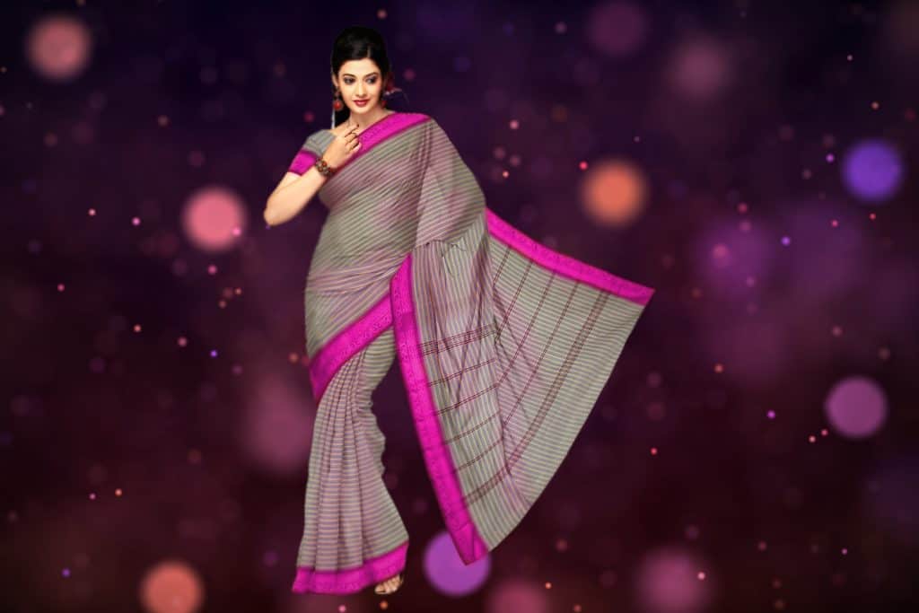 grey saree with pink border