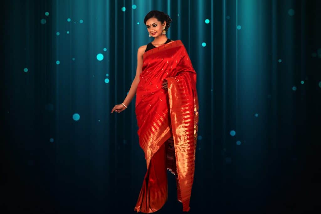 red saree with golden border