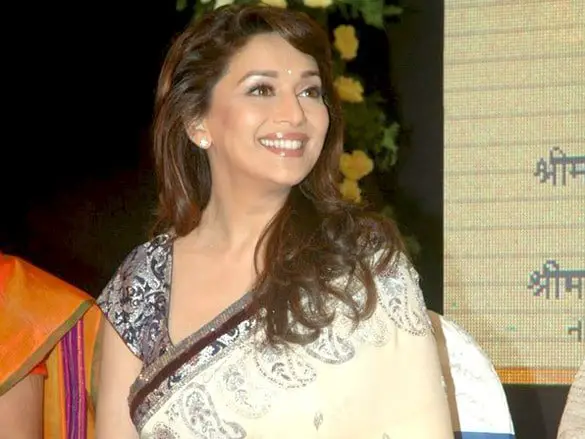 madhuri dixit in saree - 2